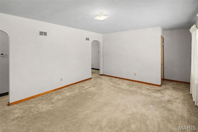 422 E Cherry Street, Columbia, IL 62236