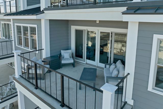 535 Ocean Blvd Unit 402, Hampton, NH 03842