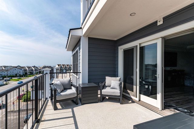 535 Ocean Blvd Unit 402, Hampton, NH 03842