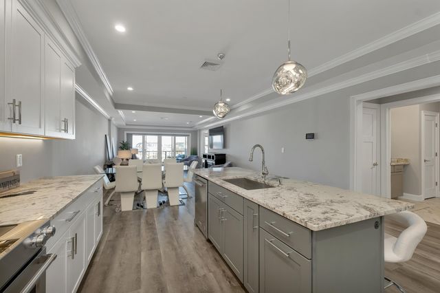 535 Ocean Blvd Unit 402, Hampton, NH 03842