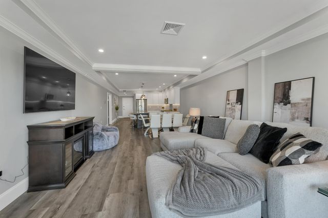 535 Ocean Blvd Unit 402, Hampton, NH 03842