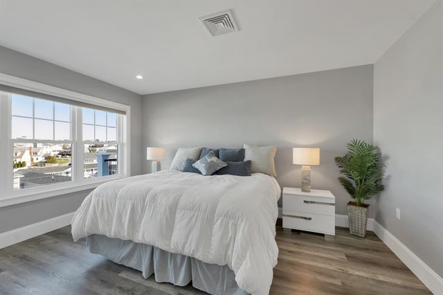 535 Ocean Blvd Unit 402, Hampton, NH 03842
