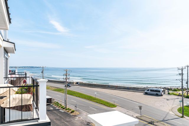 535 Ocean Blvd Unit 402, Hampton, NH 03842