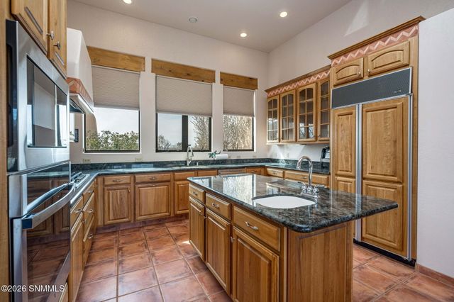 5411 Superstition Drive, Las Cruces, NM 88011