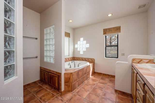 5411 Superstition Drive, Las Cruces, NM 88011