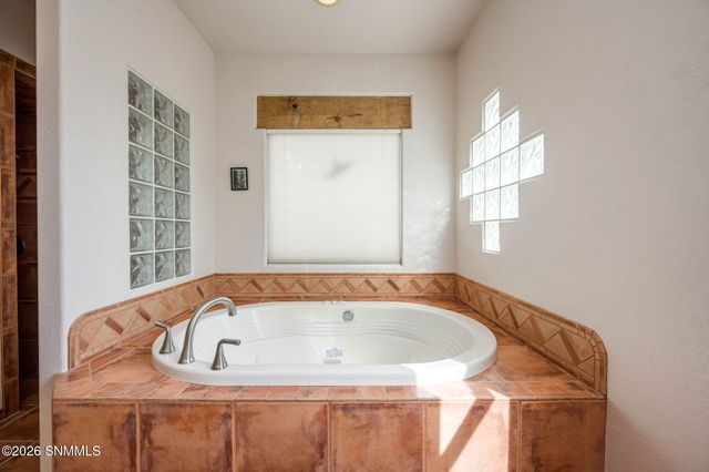 5411 Superstition Drive, Las Cruces, NM 88011