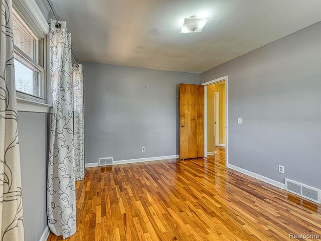 1335 Spencer Place, Adrian, MI 49221