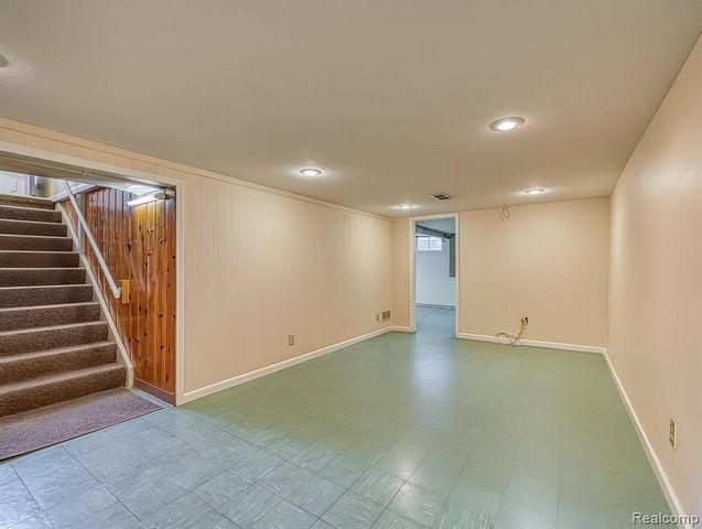 1335 Spencer Place, Adrian, MI 49221
