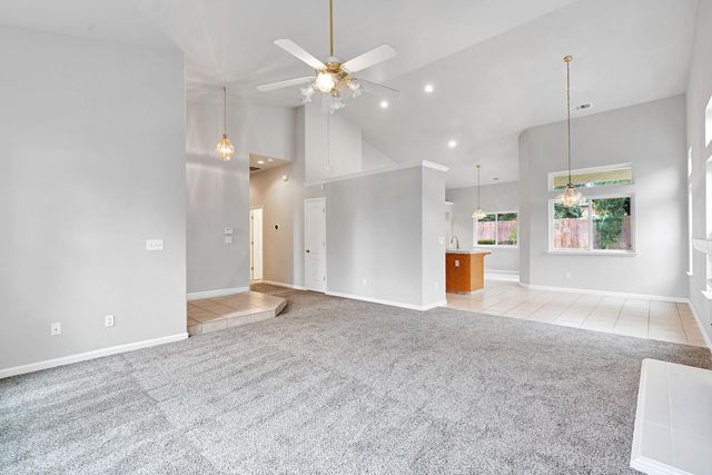 9629 N Paula Avenue, Fresno, CA 93720