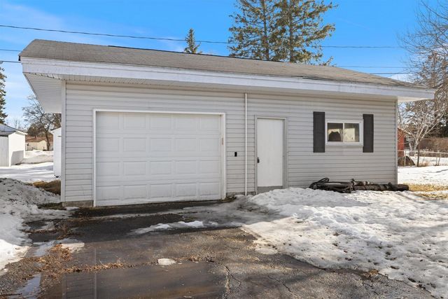 204 Brandon Road, Hoyt Lakes, MN 55750