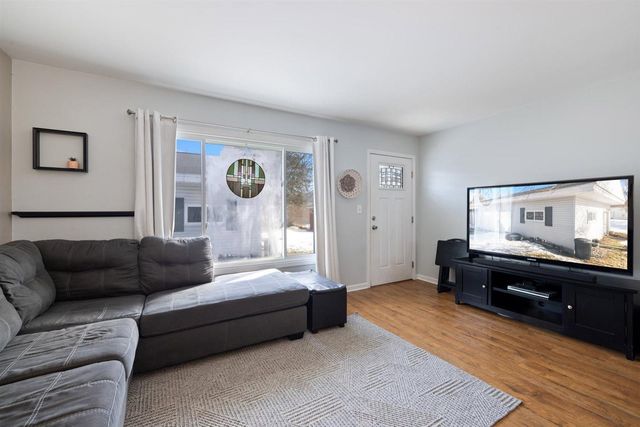 204 Brandon Road, Hoyt Lakes, MN 55750