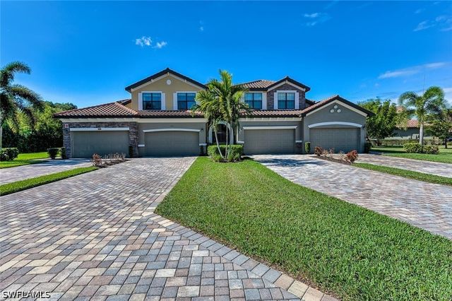 9512 Napoli LN 101, Naples, FL 34113