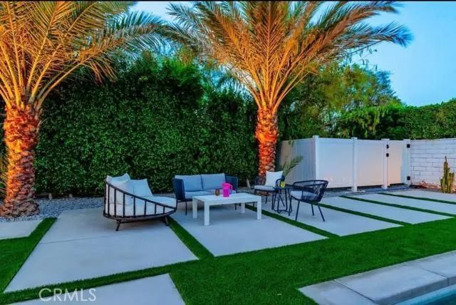 1928 N Farrell, Palm Springs, CA 92262