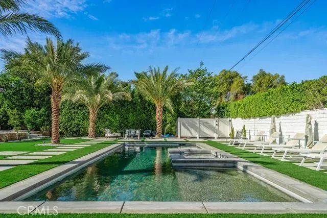 1928 N Farrell, Palm Springs, CA 92262