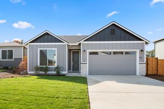 142 Valemont Drive 12, Eagle Point, OR 97524