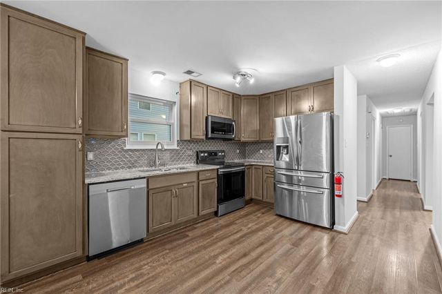 1241 Christian CT, Virginia Beach, VA 23464