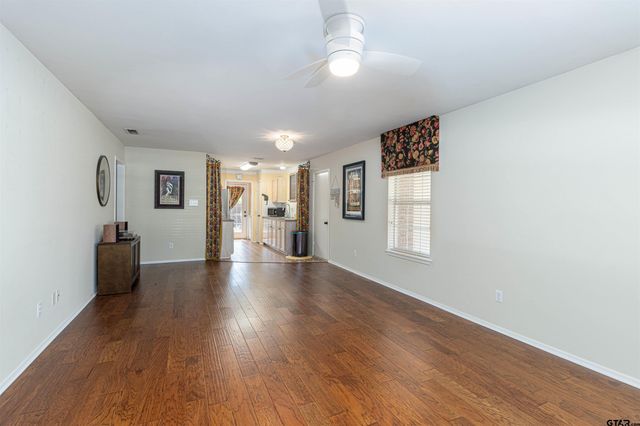 462 Redbud Circle, Whitehouse, TX 75791