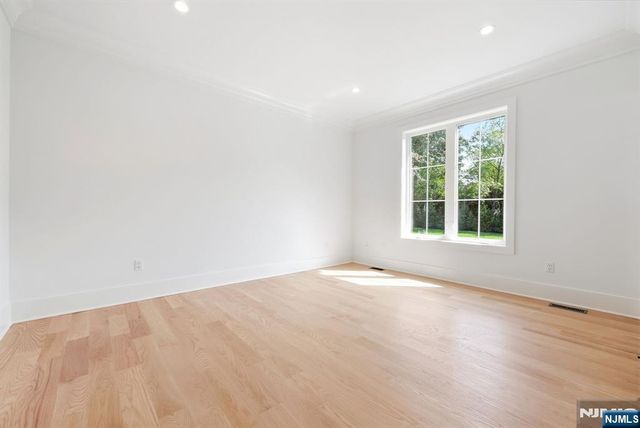 432 Glendale Road, Wyckoff, NJ 07481
