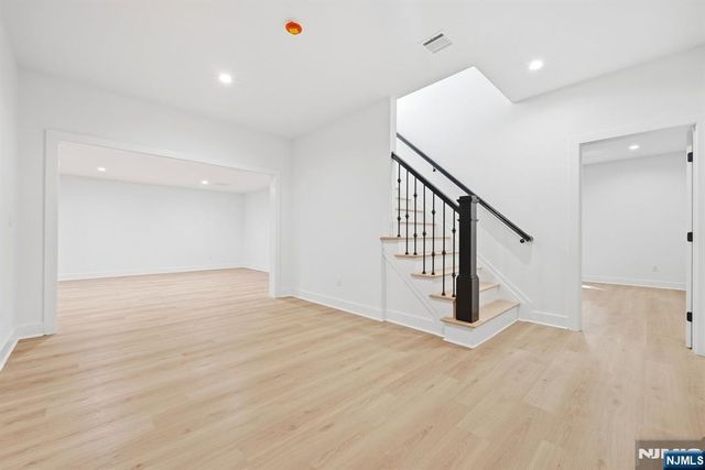 432 Glendale Road, Wyckoff, NJ 07481