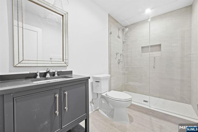 432 Glendale Road, Wyckoff, NJ 07481