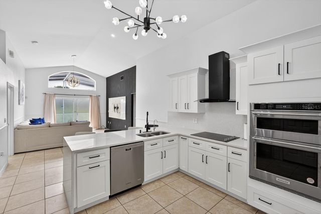 419 BUCKINGHAM CIR, Davenport, FL 33897