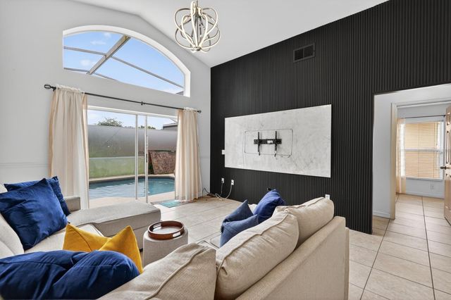 419 BUCKINGHAM CIR, Davenport, FL 33897