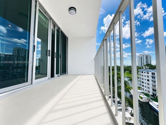 1700 NW N River Dr 805, Miami, FL 33125