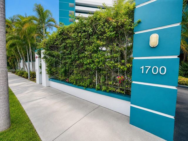 1700 NW N River Dr 805, Miami, FL 33125