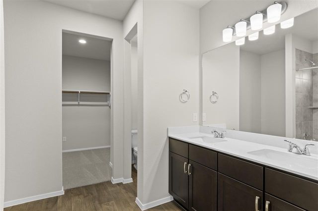 100 Chesterfield DR, Kyle, TX 78640