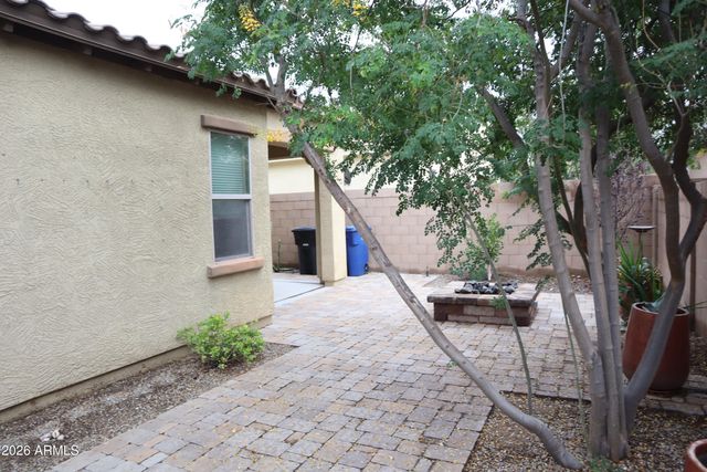 255 E LOCUST Drive, Chandler, AZ 85286