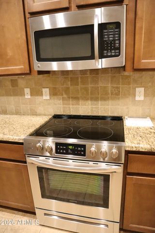 255 E LOCUST Drive, Chandler, AZ 85286