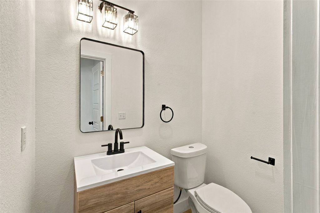 2721 Sycamore Court, Granbury, TX 76048 — photo 5