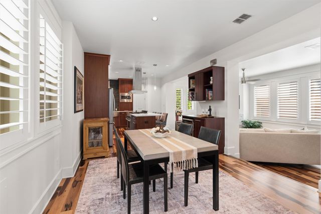 1227 Newning Ave 10, Austin, TX 78704