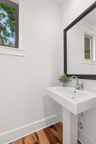 1227 Newning Ave 10, Austin, TX 78704
