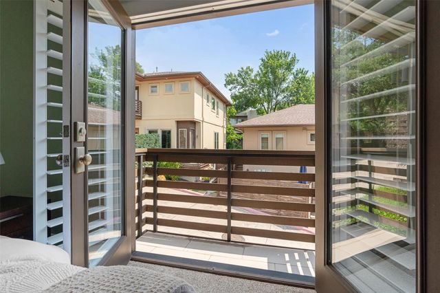 1227 Newning Ave 10, Austin, TX 78704