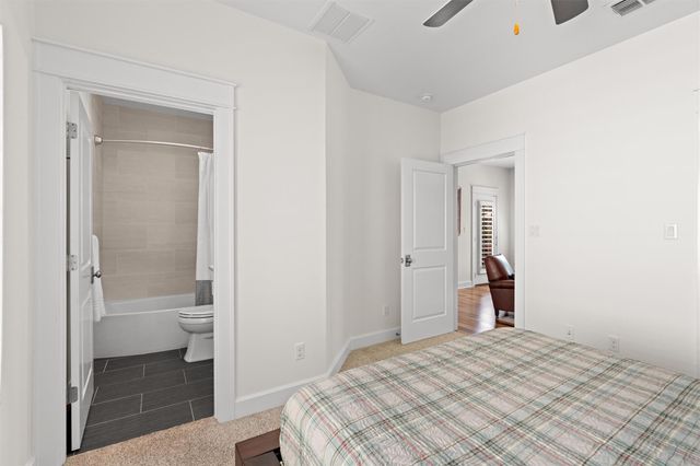 1227 Newning Ave 10, Austin, TX 78704