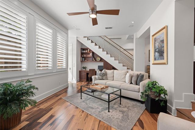1227 Newning Ave 10, Austin, TX 78704