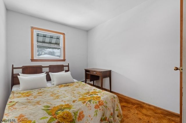 875 Rayhon Ter, Rahway City, NJ 07065