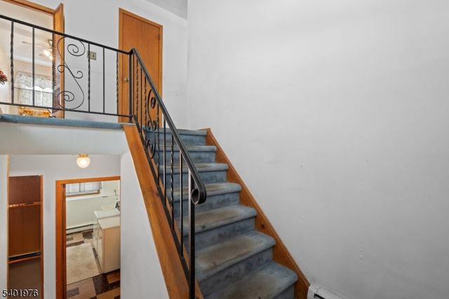 875 Rayhon Ter, Rahway City, NJ 07065