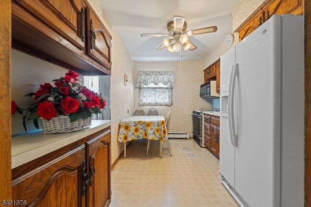 875 Rayhon Ter, Rahway City, NJ 07065