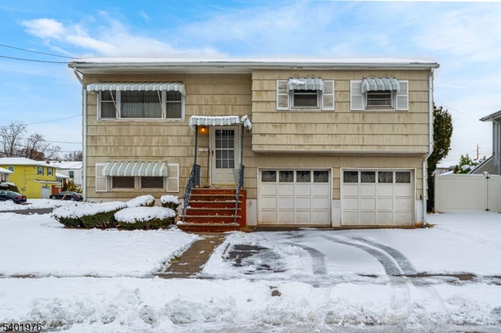 875 Rayhon Ter, Rahway City, NJ 07065