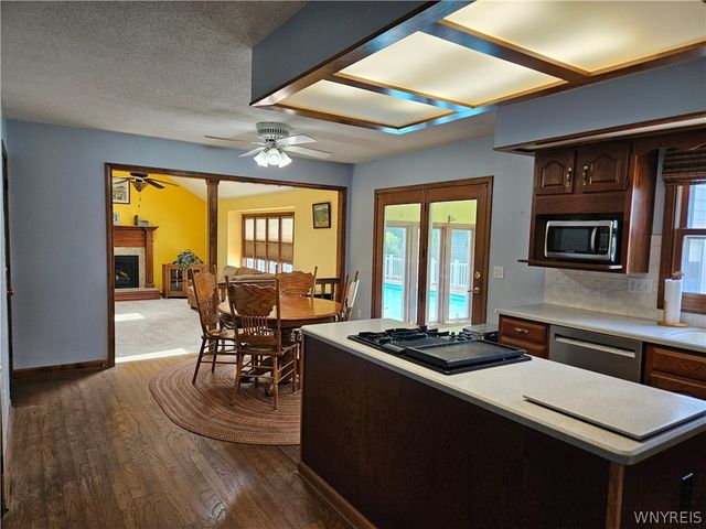 45 Cedar Ridge Drive, West Seneca, NY 14224