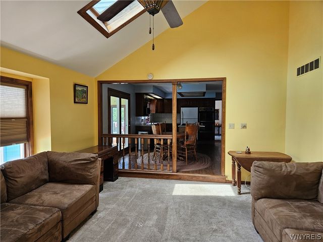 45 Cedar Ridge Drive, West Seneca, NY 14224