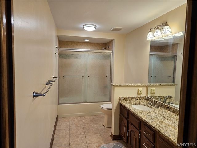 45 Cedar Ridge Drive, West Seneca, NY 14224