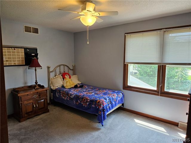 45 Cedar Ridge Drive, West Seneca, NY 14224