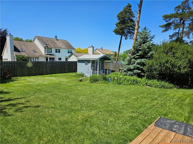 45 Cedar Ridge Drive, West Seneca, NY 14224