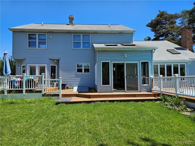 45 Cedar Ridge Drive, West Seneca, NY 14224