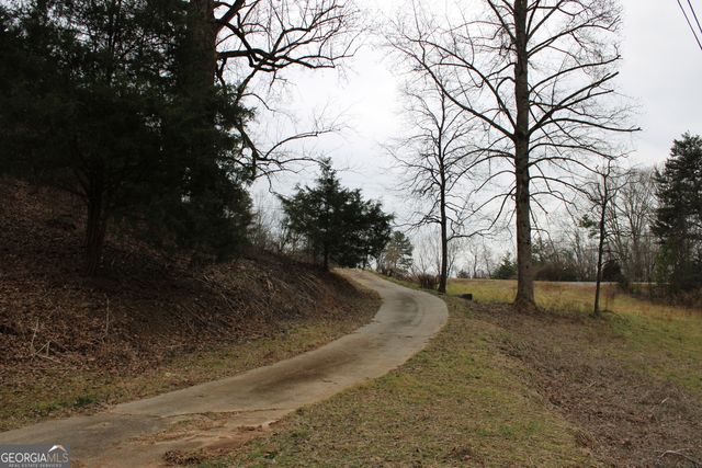 3595 Gumlog Road, Martin, GA 30557