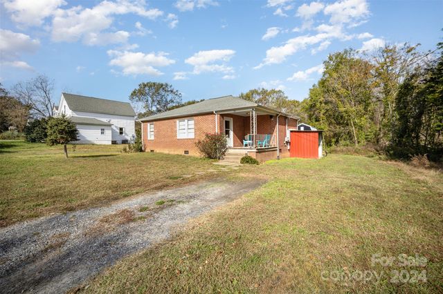 131 E Branch Avenue, Shelby, NC 28152