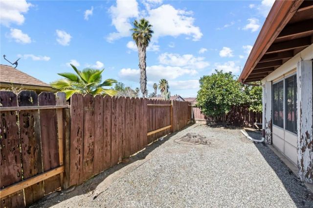 579 Corona, Hemet, CA 92545